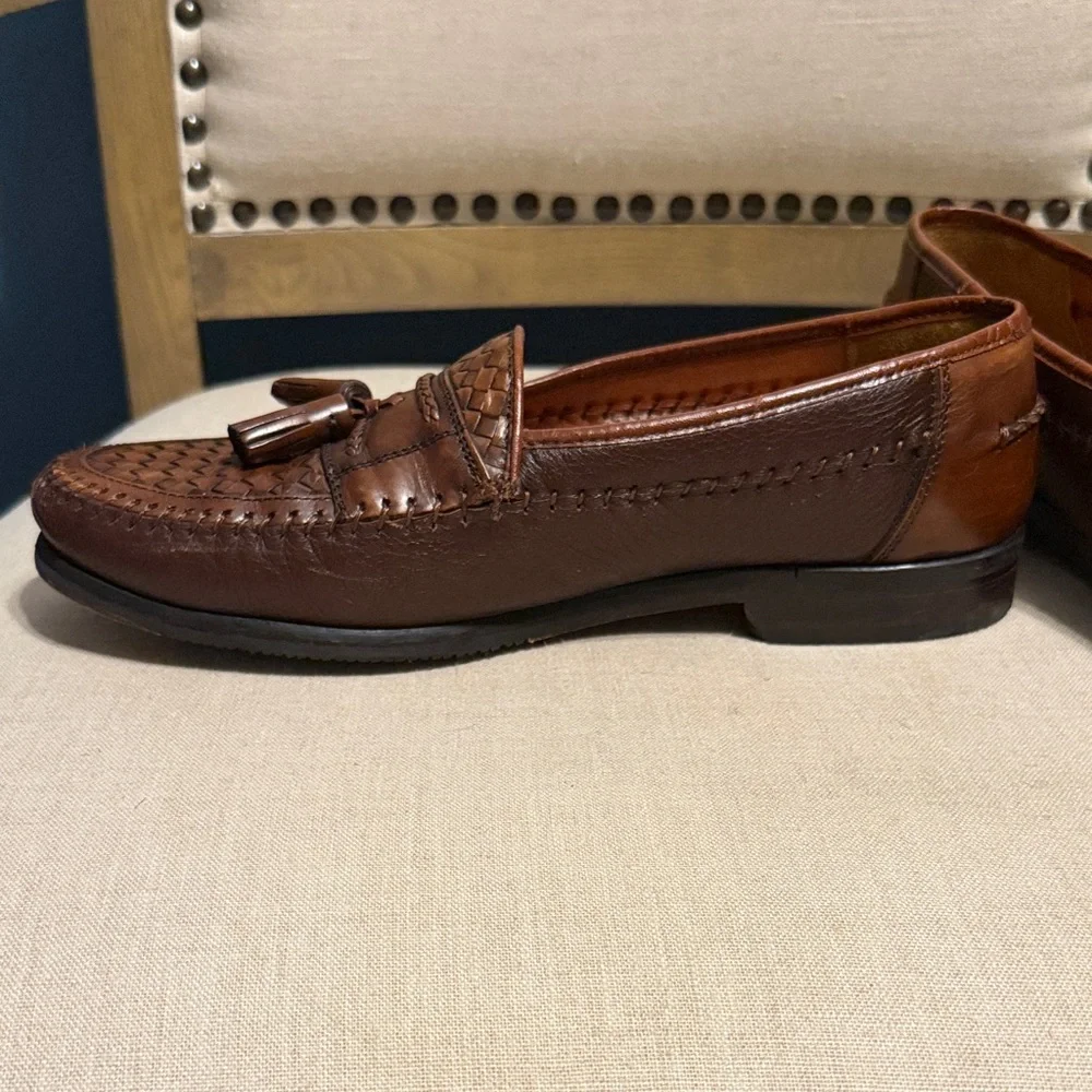 Brass Boot Classic Brown Leather Tassel Loafers, Men’s Size 9.5